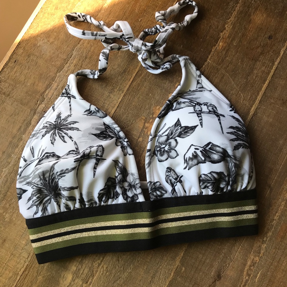 Printed bathing suit top